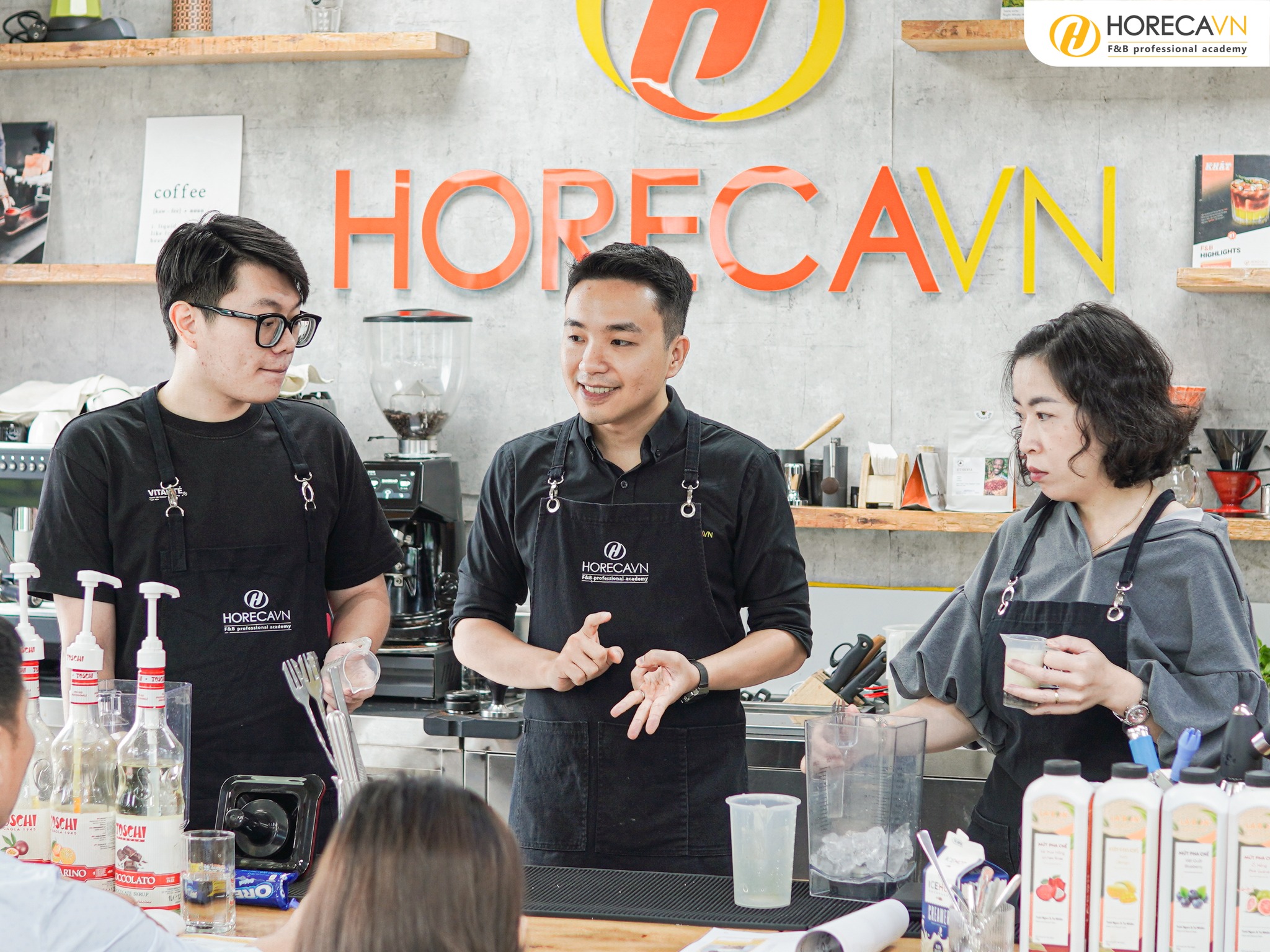 Khóa Học Pha Chế Bài Bản Horecavn