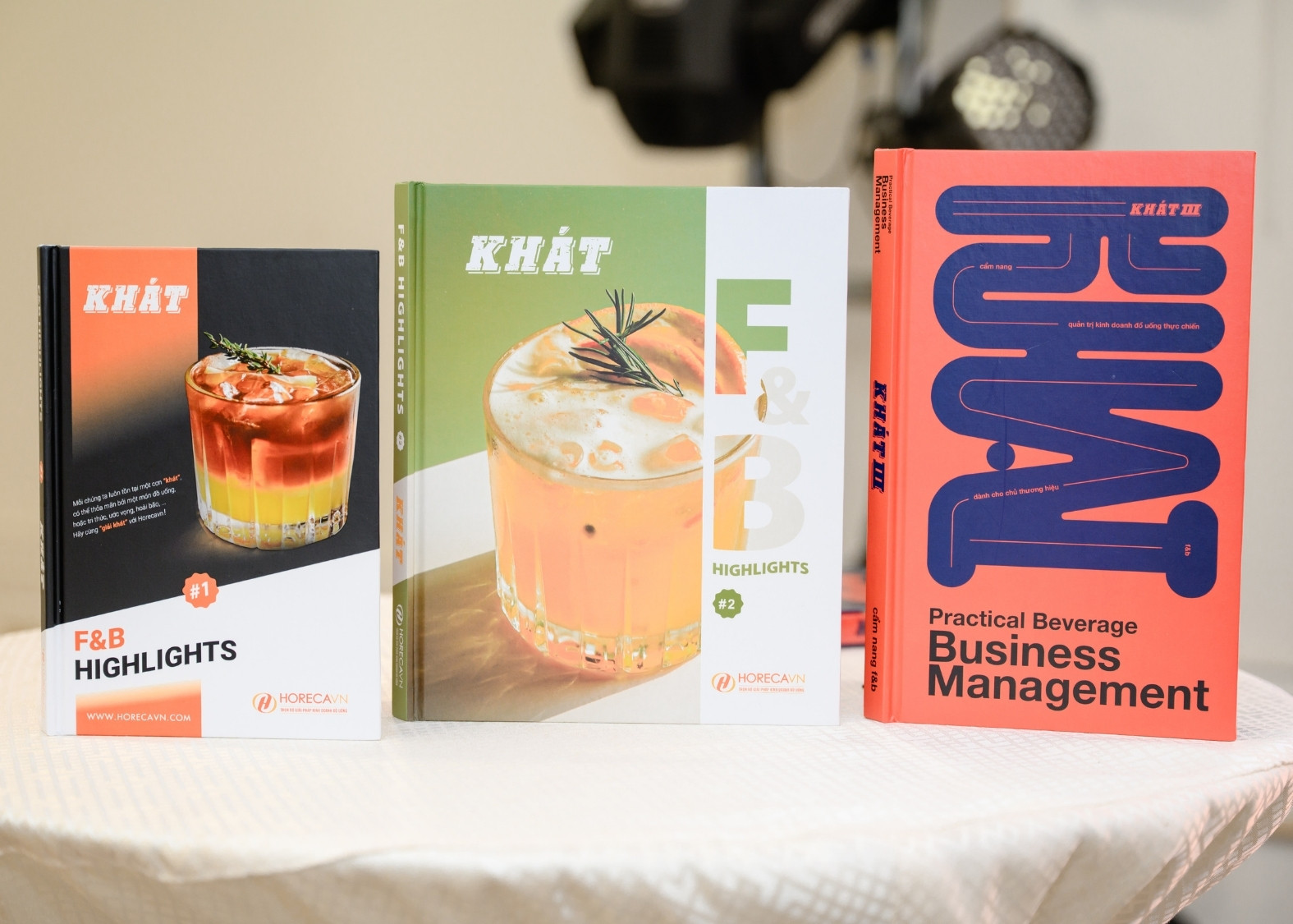 Ra mắt sách KHÁT III