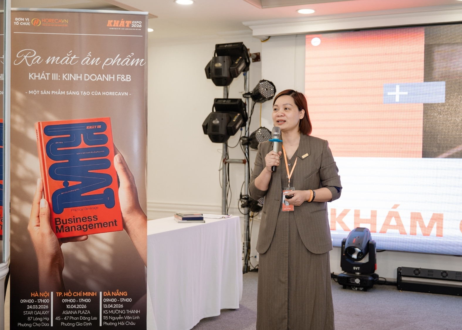 Ra mắt sách KHÁT III